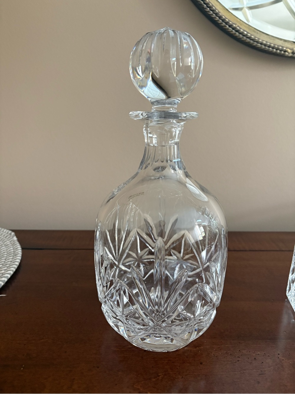 Vintage Thomas Webb "Cassio" cut crystal decanter and stopper - Picture 6 of 7